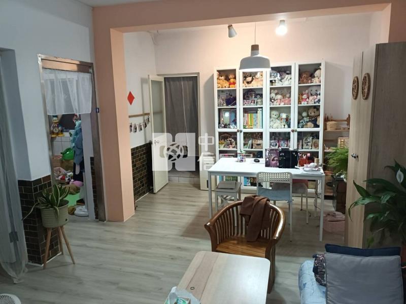 忠貞市場溫馨風美平房(中信卓越團隊)房屋室內格局與周邊環境