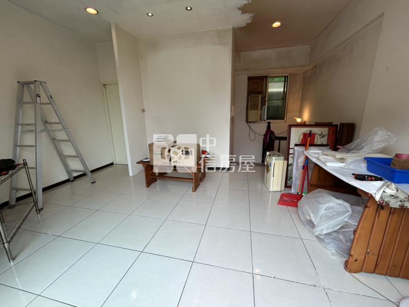 127新天鵝堡透天房屋室內格局與周邊環境