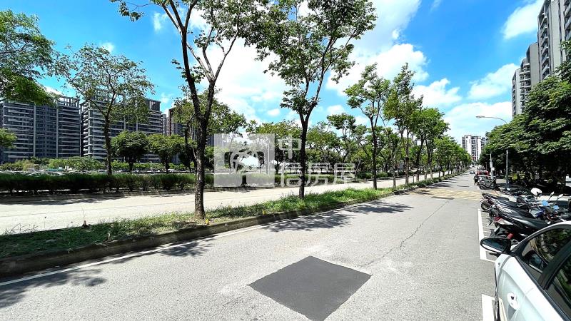 正太原路低總價投資金店面朝南房屋室內格局與周邊環境