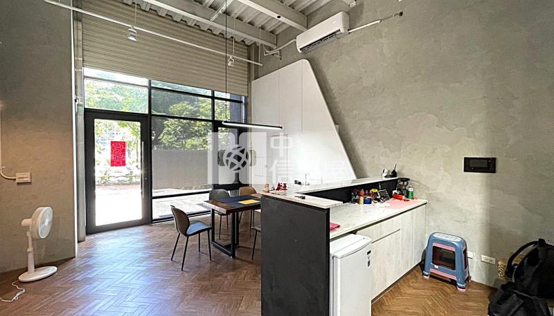 正太原路低總價投資金店面朝南房屋室內格局與周邊環境