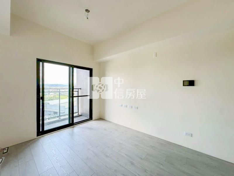 獨家! 中科大雅次頂樓 兩房兩衛平車房屋室內格局與周邊環境