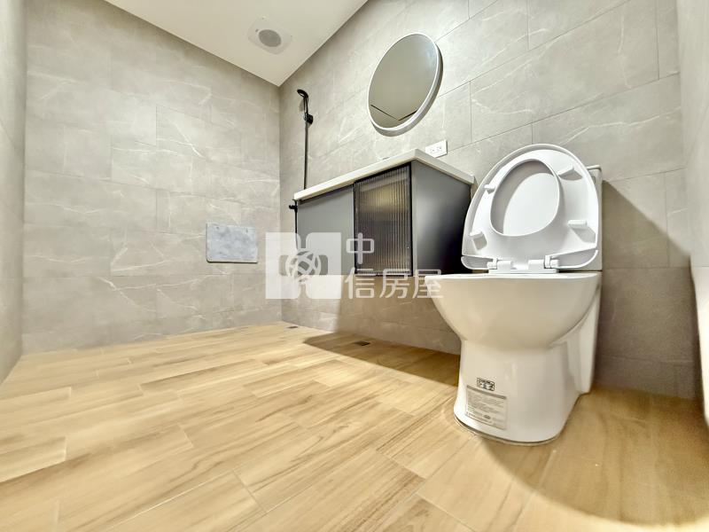 台中市役所旁無公設全新整理電梯美套房房屋室內格局與周邊環境