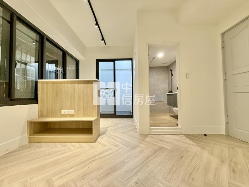 台中市役所旁無公設全新整理電梯美套房房屋室內格局與周邊環境