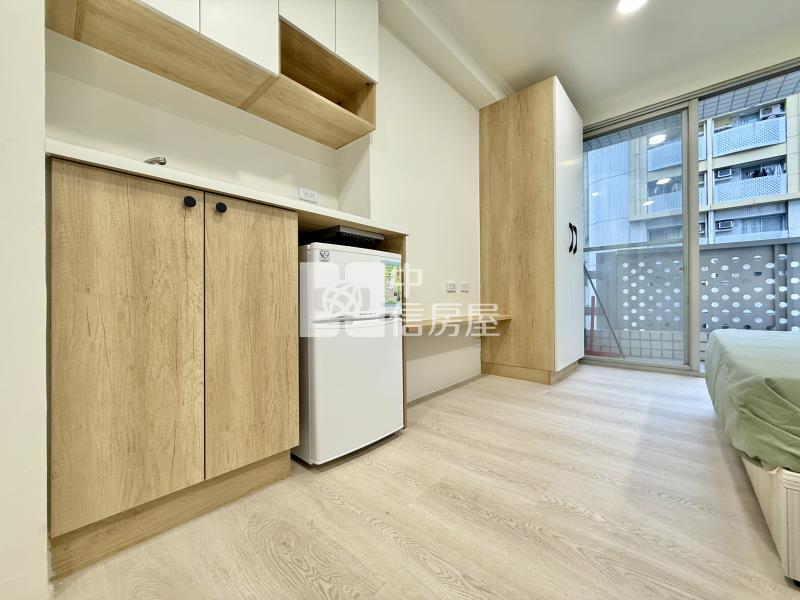 柳川水岸景觀旁SRC鋼骨造精緻裝修陽台大套房房屋室內格局與周邊環境