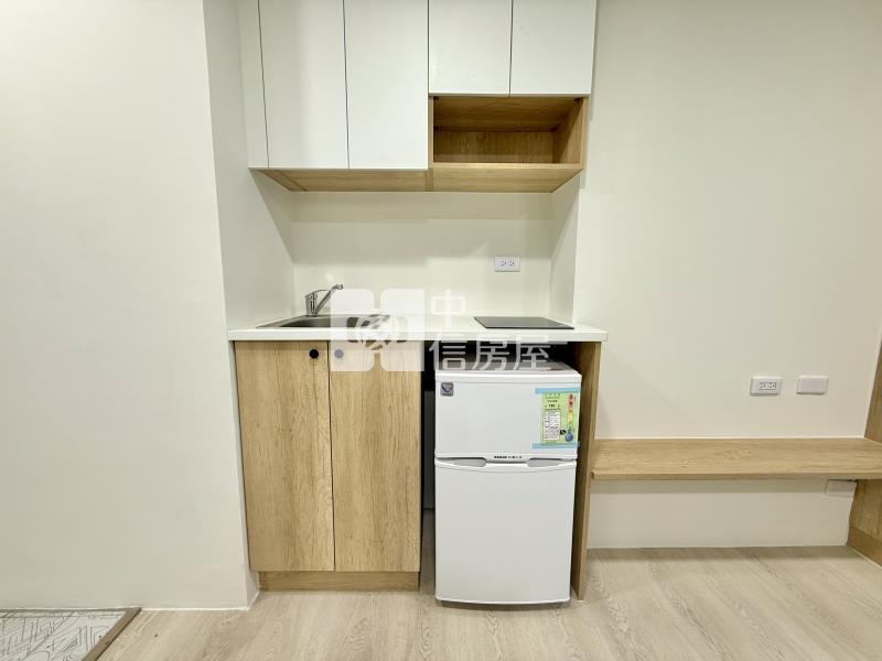 柳川水岸景觀旁SRC鋼骨造精緻裝修陽台大套房房屋室內格局與周邊環境