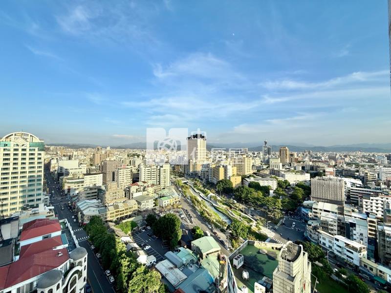 柳川水岸景觀旁SRC鋼骨造精緻裝修陽台大套房房屋室內格局與周邊環境