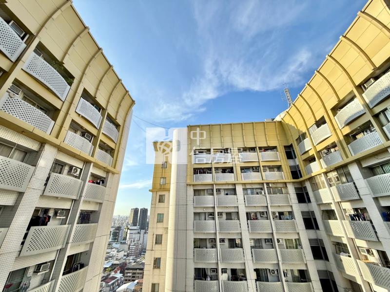 柳川水岸景觀旁SRC鋼骨造精緻裝修陽台大套房房屋室內格局與周邊環境