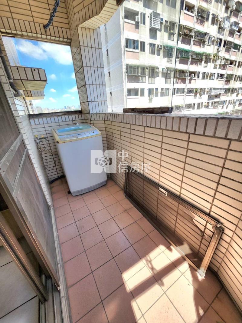 (文心大國民)中山醫雙鐵共構大四房美屋房屋室內格局與周邊環境
