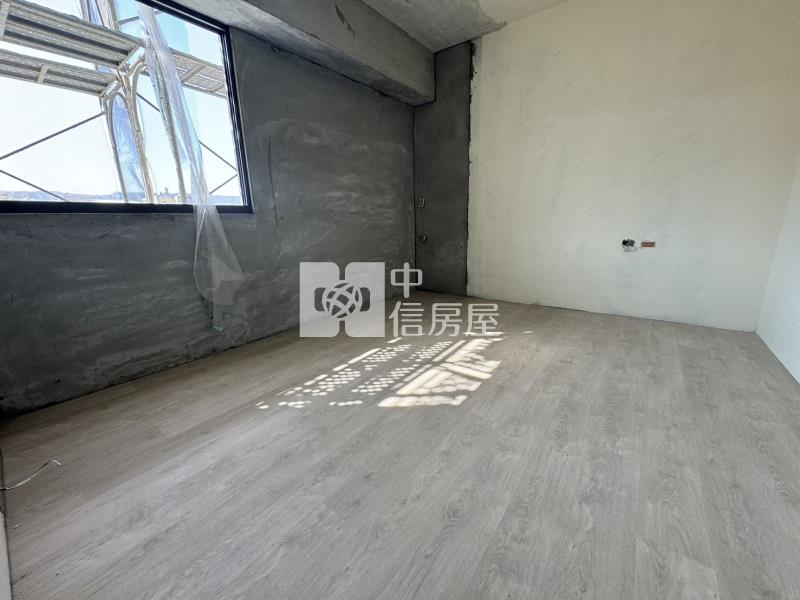 南投燈會旁全新未住玄關三房平車房屋室內格局與周邊環境