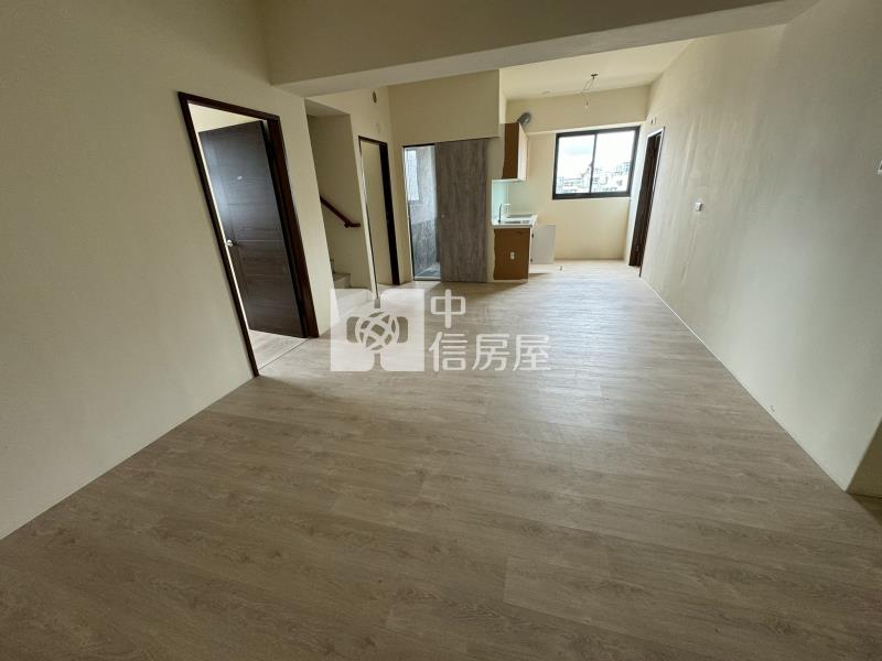 南投燈會旁全新樓中樓五房雙平車房屋室內格局與周邊環境