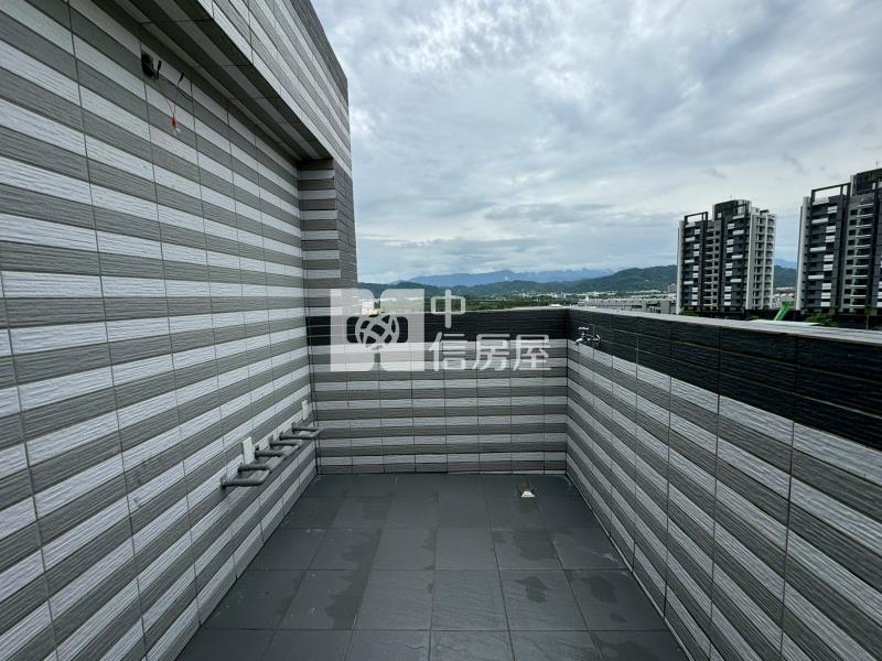 南投燈會旁全新樓中樓五房雙平車房屋室內格局與周邊環境