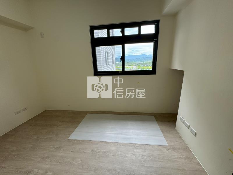 南投燈會旁全新樓中樓五房雙平車房屋室內格局與周邊環境