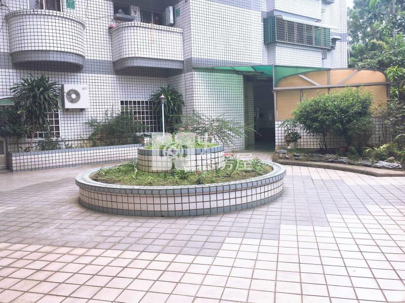 師範大學華廈一樓房屋室內格局與周邊環境