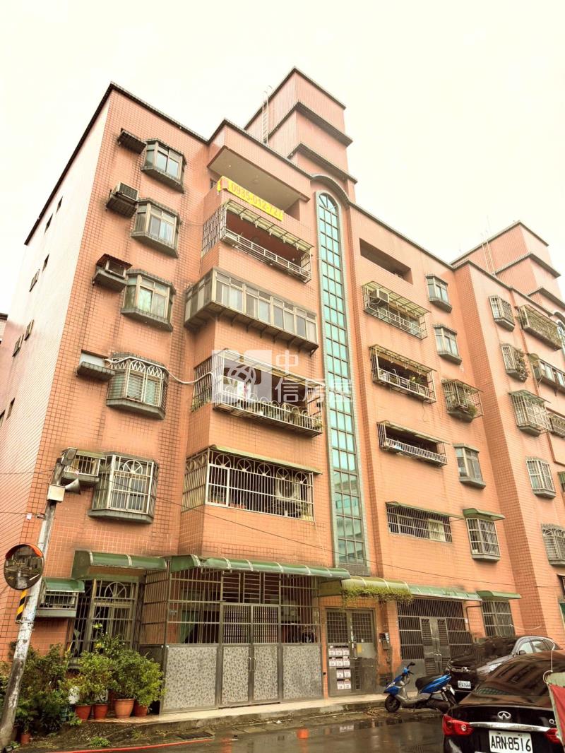 八德國中電梯車位I房屋室內格局與周邊環境