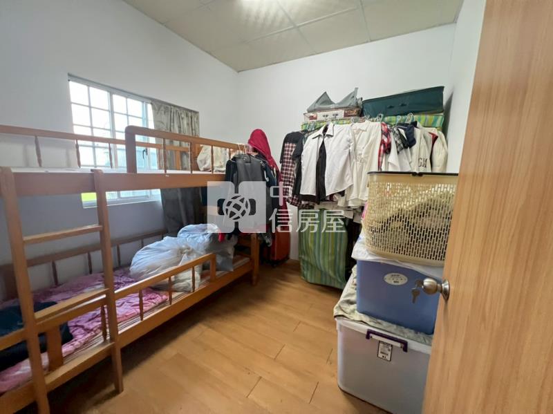 C1-11中華路好地段優透天房屋室內格局與周邊環境
