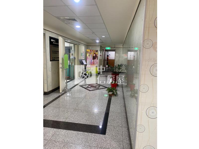 錢櫃同棟金雞母商辦房屋室內格局與周邊環境