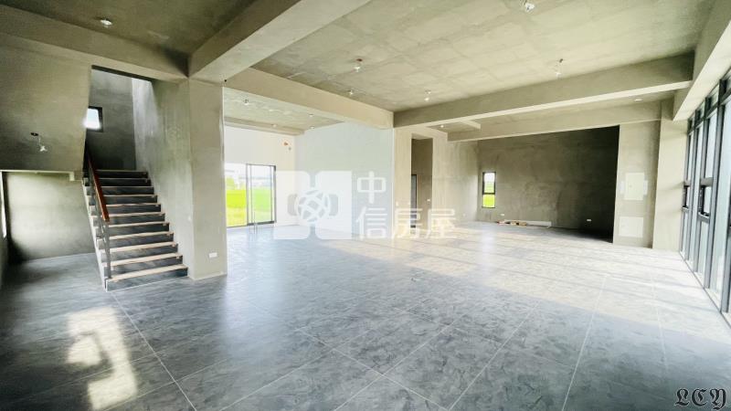 視野開闊河岸美景踏踏農舍房屋室內格局與周邊環境