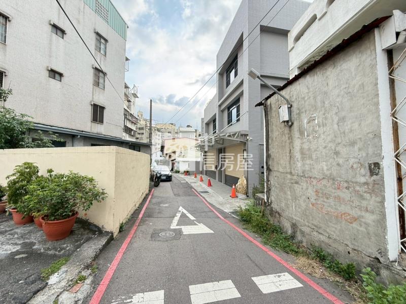北區崇德路旁建地房屋室內格局與周邊環境
