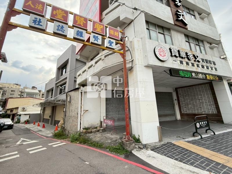 北區崇德路旁建地房屋室內格局與周邊環境