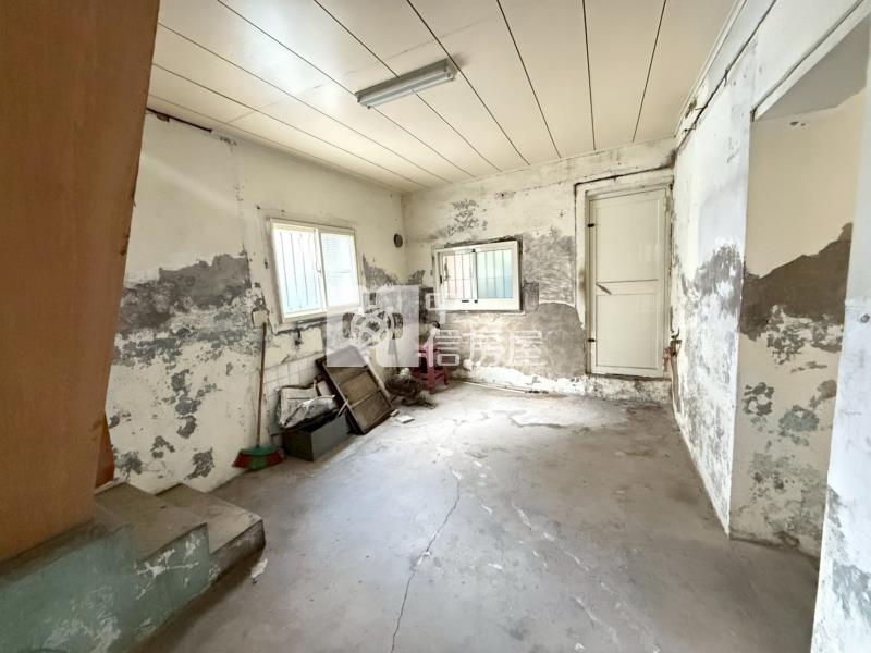 北區崇德路旁建地房屋室內格局與周邊環境