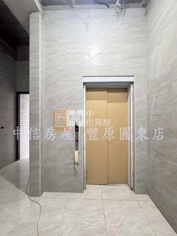 向陽一品苑房屋室內格局與周邊環境