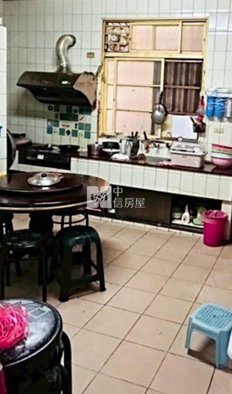 中壢青果市場透天店面房屋室內格局與周邊環境