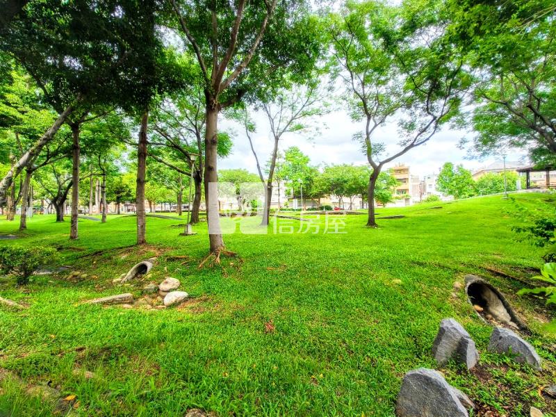 北屯@薇格中學@百坪建地.臨12米路.面公園.房屋室內格局與周邊環境