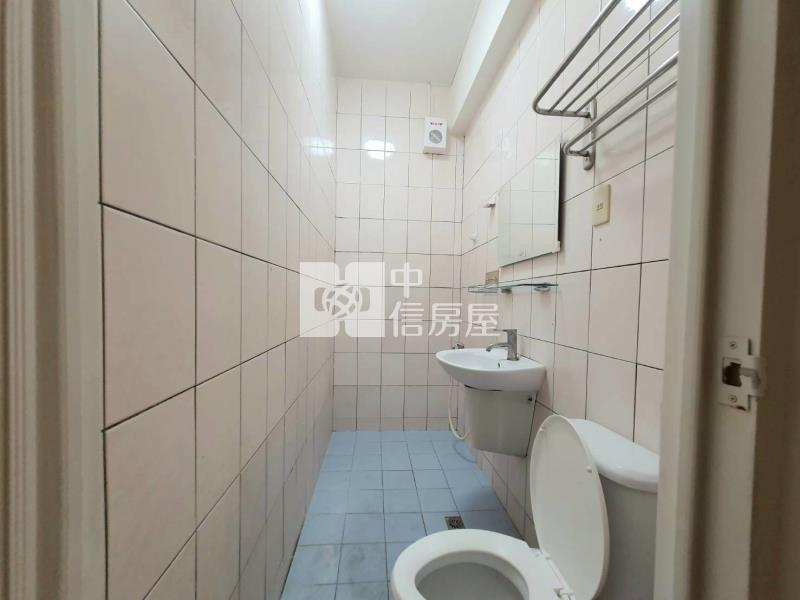 社皮鬧區免整透天房屋室內格局與周邊環境