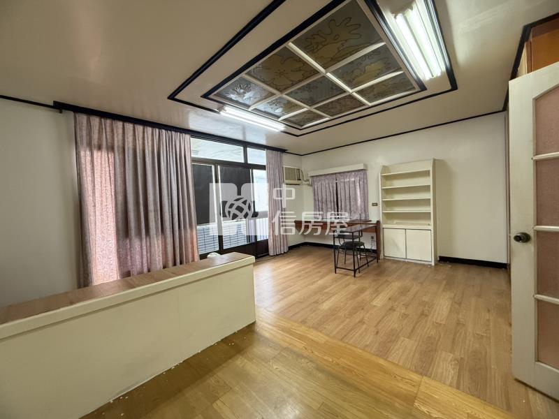 採光邊間透天房屋室內格局與周邊環境