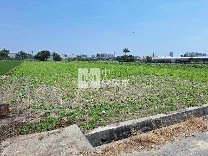 緊鄰南科F.G特定區有水電都內方正農地房屋室內格局與周邊環境