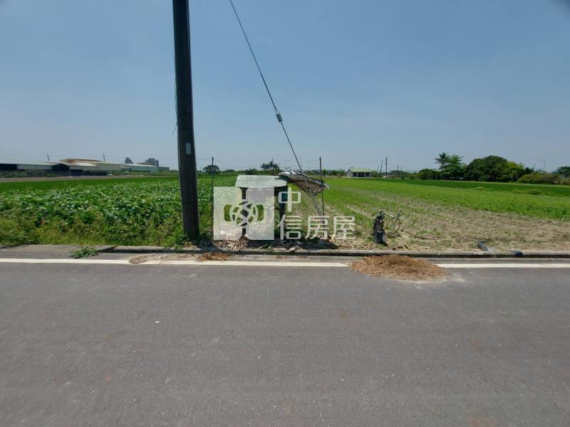 緊鄰南科F.G特定區有水電都內方正農地房屋室內格局與周邊環境