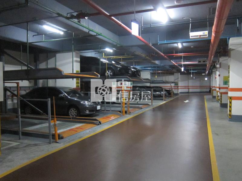 新勢公園-鴻築浯江電梯+車位景觀戶房屋室內格局與周邊環境