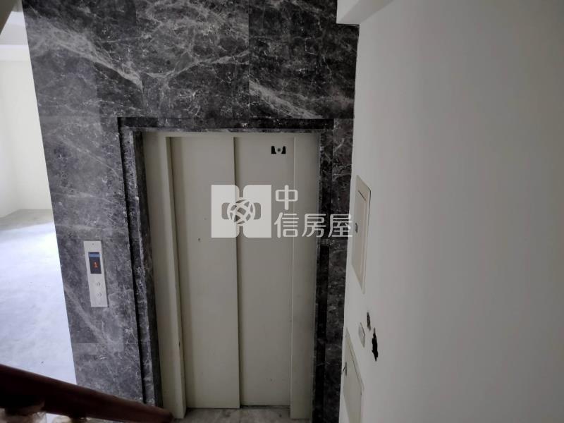 新市商業精華區全新電梯透天黃金店面房屋室內格局與周邊環境