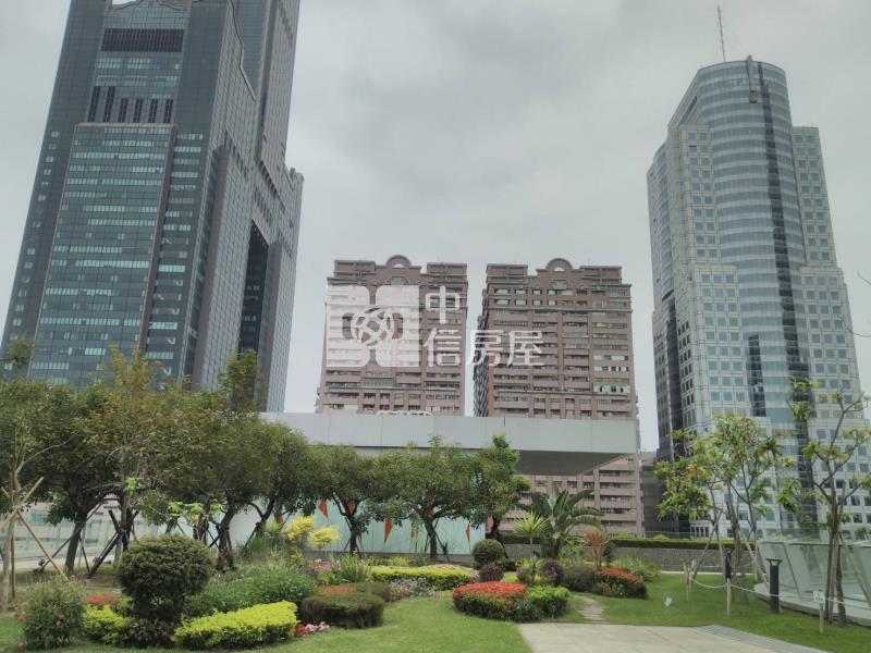 R8總圖超值5房樓中樓房屋室內格局與周邊環境