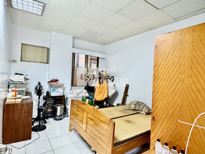 丞虹丹青大坪數大四房房屋室內格局與周邊環境