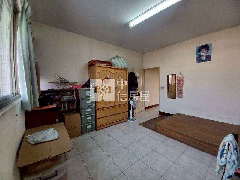 仁武高中/航太園區/臨12米路傳統格局透天房屋室內格局與周邊環境