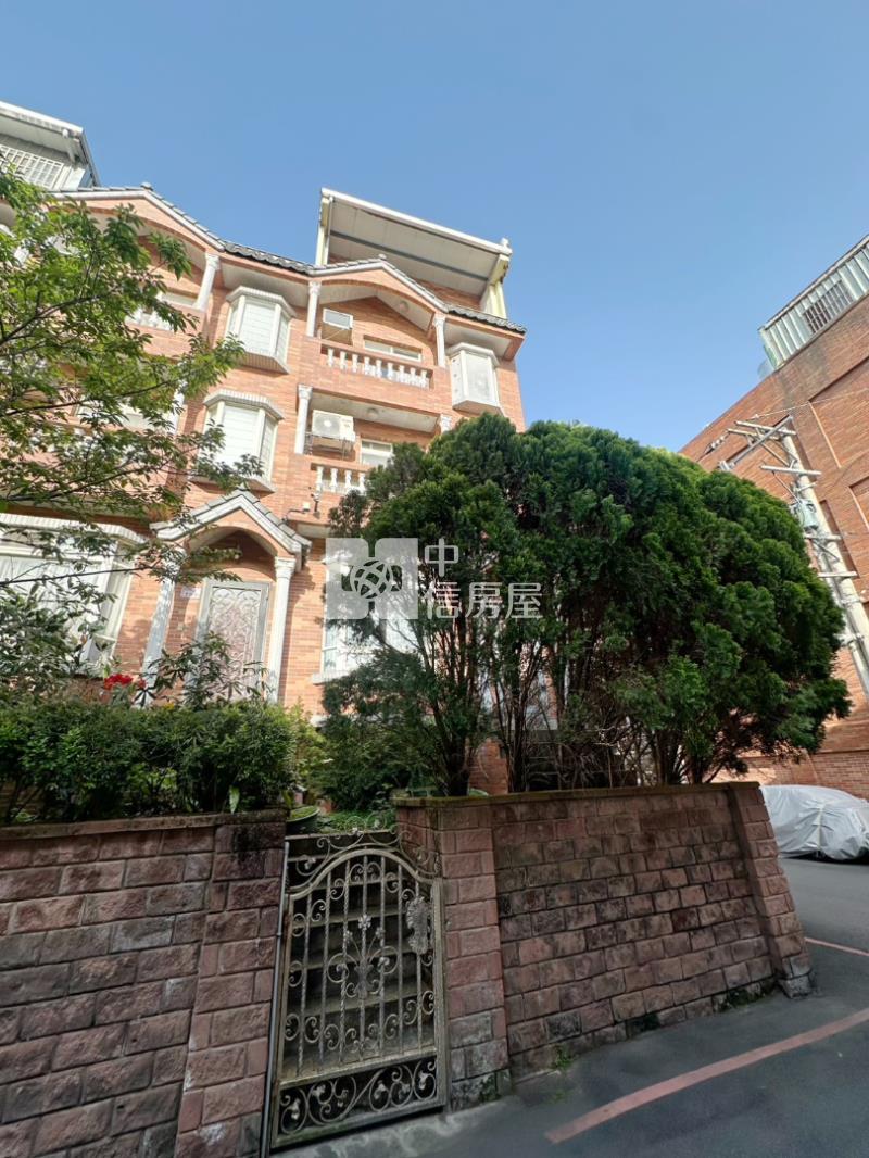 過嶺龍大莊邊間花園美別墅房屋室內格局與周邊環境