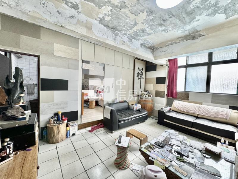 台達電子旁.大地坪大面寬邊間活巷孝親房透天房屋室內格局與周邊環境