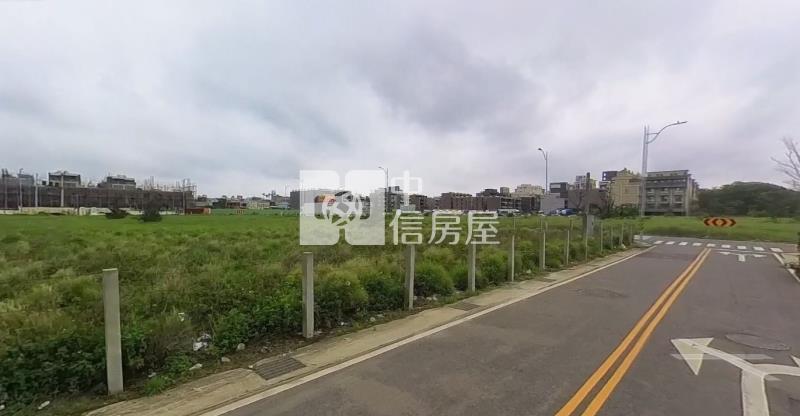 【新世紀】 忠孝路文小旁學區建地113房屋室內格局與周邊環境