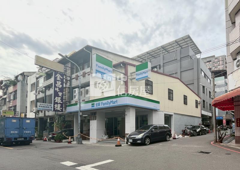 力行路全家角間透店房屋室內格局與周邊環境