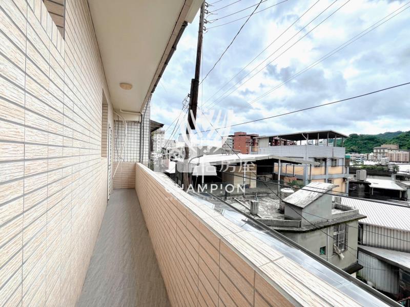 【冠軍】光華國宅旁自用1+2F,收租3F3套房房屋室內格局與周邊環境