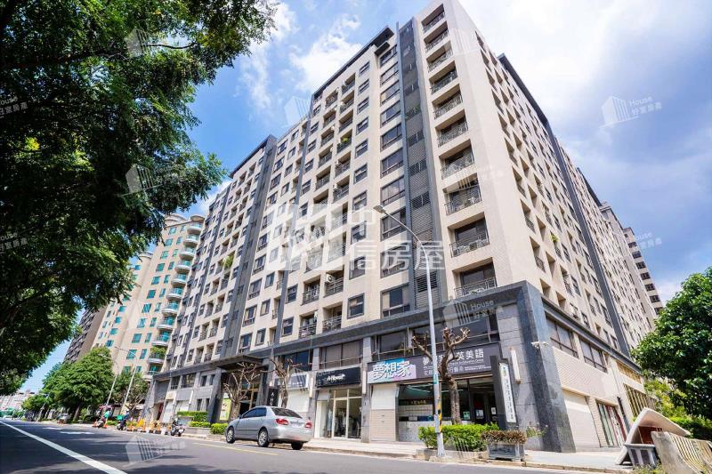 【奔馳】上城景觀美套房車房屋室內格局與周邊環境