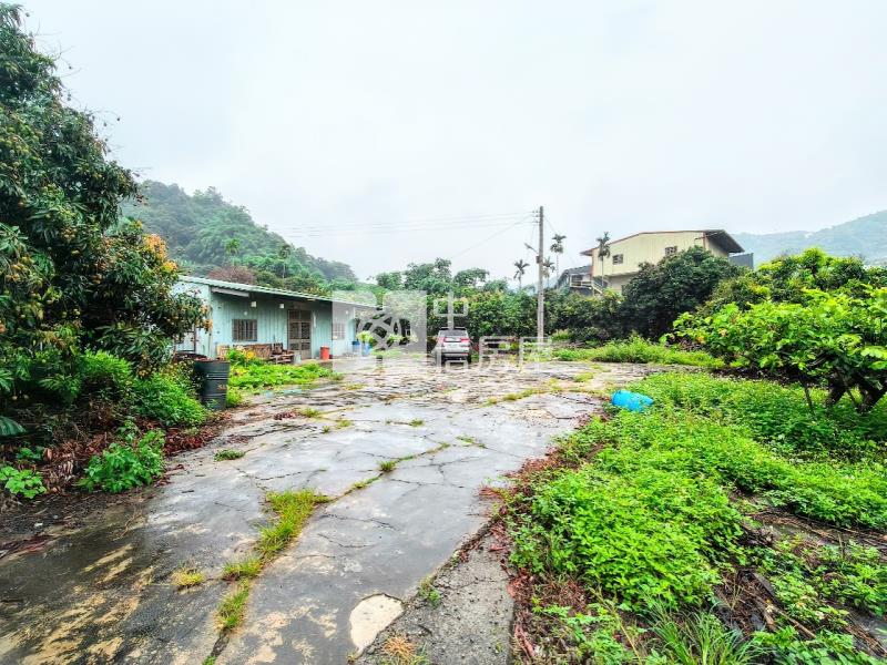 霧峰百坪丙建+千坪農地送合法農舍房屋室內格局與周邊環境