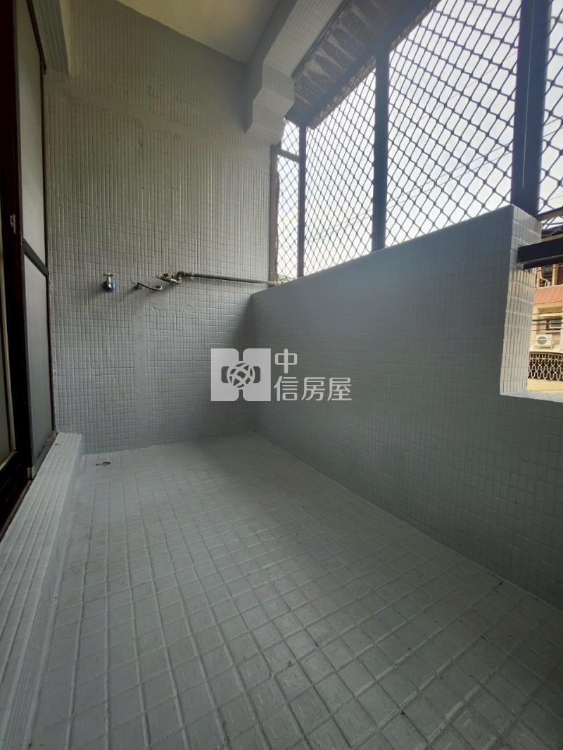 近馬卡龍公園5房美透天房屋室內格局與周邊環境