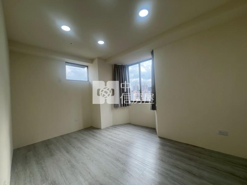 松竹捷運車位美3房房屋室內格局與周邊環境