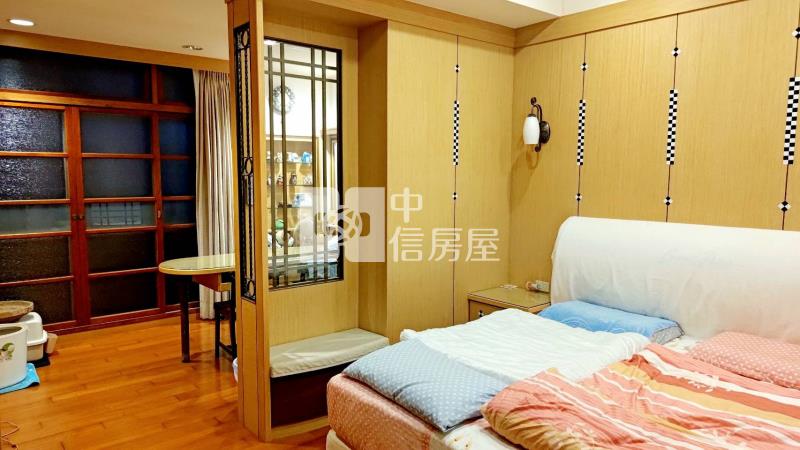 斗六市中心電梯豪宅房屋室內格局與周邊環境