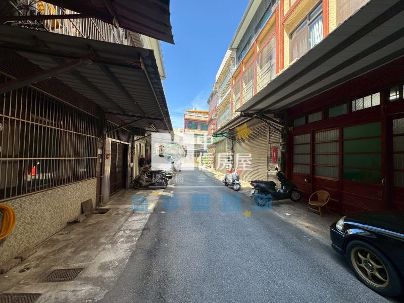 【新夢想】秀才路三車位整新透天房屋室內格局與周邊環境