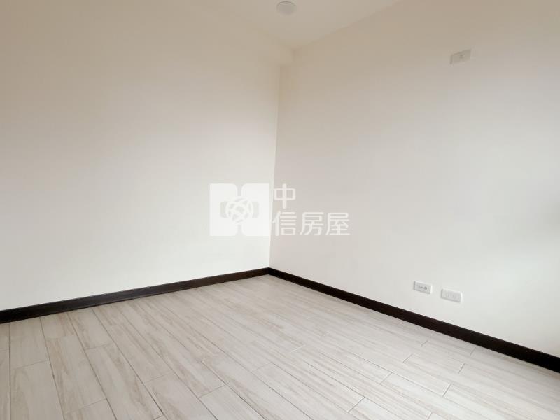 玄泰Ｖ1 有景觀車位房屋室內格局與周邊環境