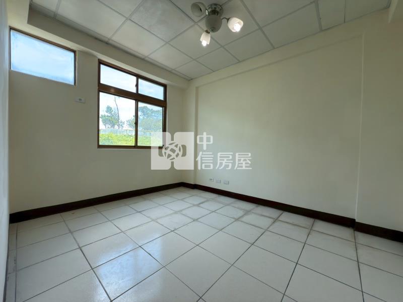 龍潭近市區紅瓦厝百坪7房庭院大別墅房屋室內格局與周邊環境