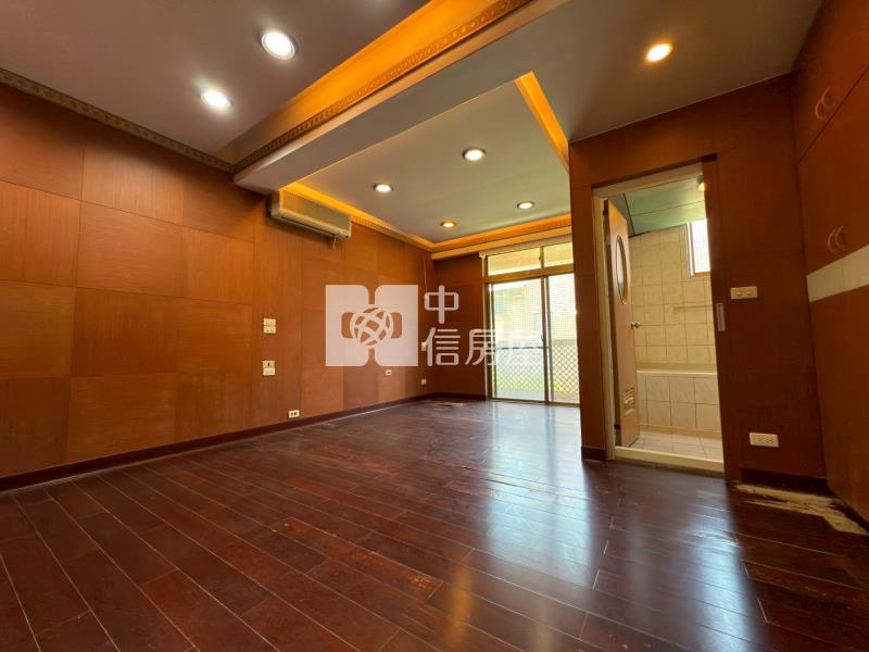 龍潭近市區紅瓦厝百坪7房庭院大別墅房屋室內格局與周邊環境